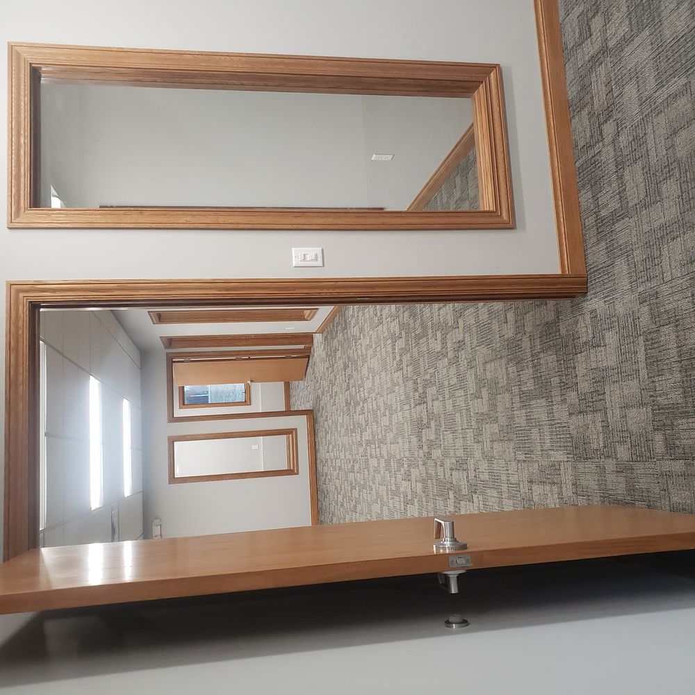 119 N McCarthy Suite T